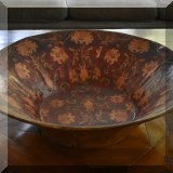D49. Large decorative bowl. 